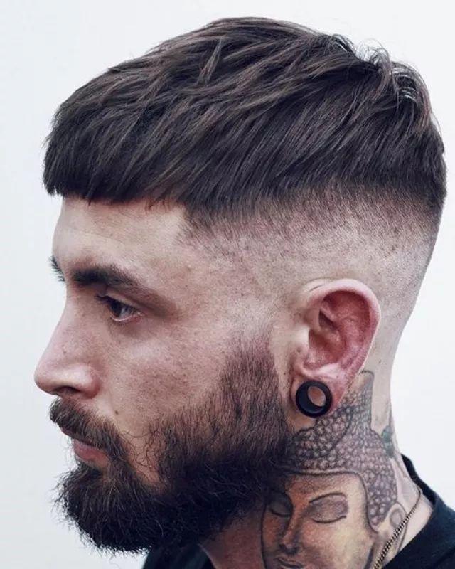 2018 男生发型趋势Textured Crop，快把男票抓去发廊改造!