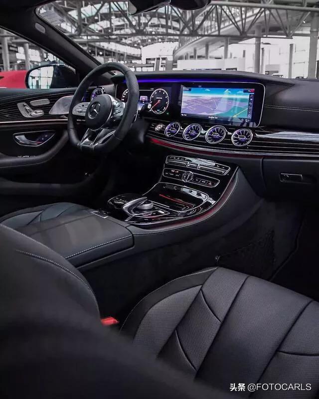 实拍|全新奔驰AMG CLS53,全黑太炸眼,这个内饰无敌了