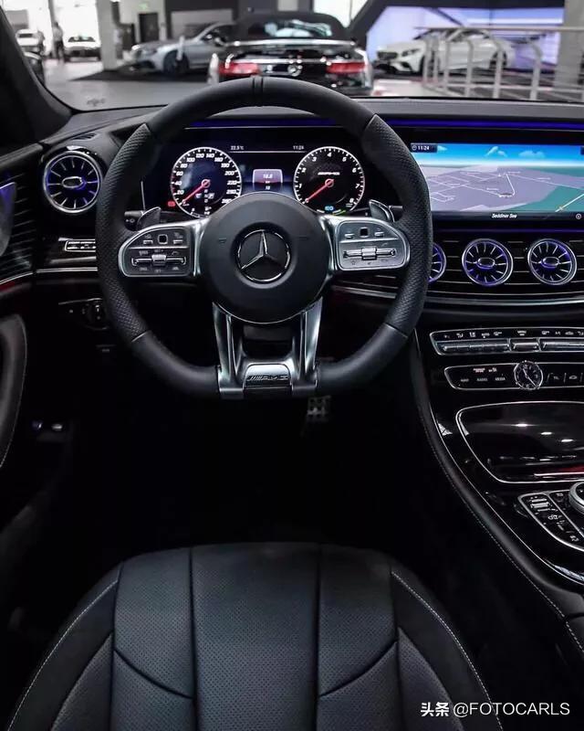 实拍|全新奔驰AMG CLS53，全黑太炸眼，这个内饰无敌了