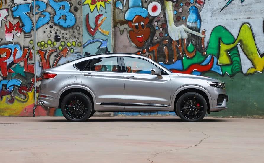 ���������׷������ֶ�������+Bose����ս����X6������ȥ���ȱ���