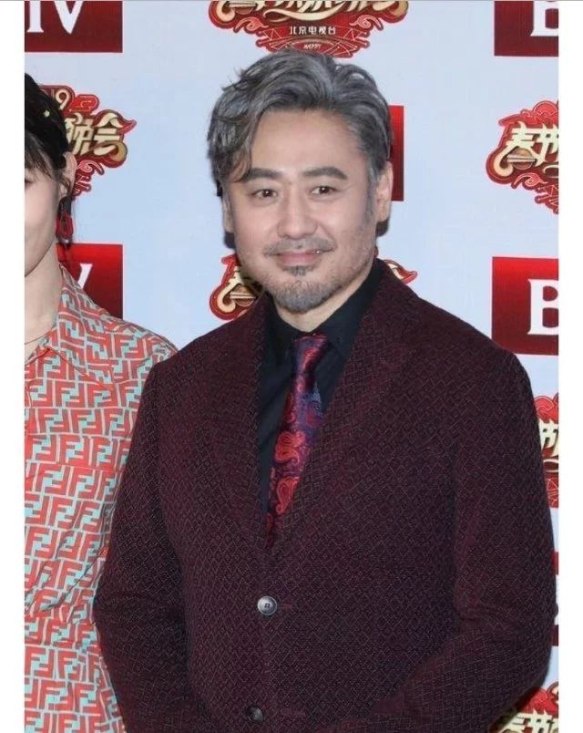 吴秀波主持北京春晚现场照曝光,节目已录完,或