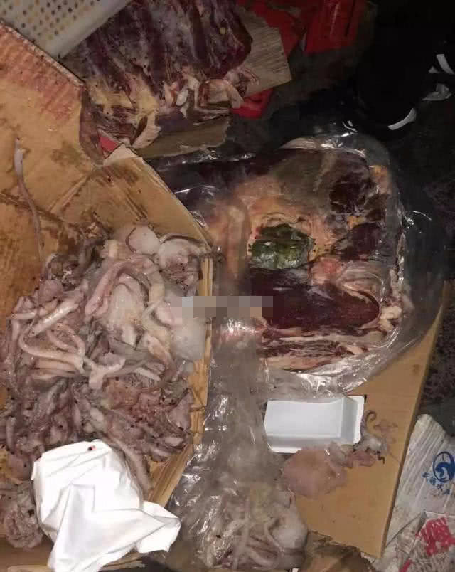 七中实验再现猪食事件，背后承包方竟负责10万学生的伙食，震惊
