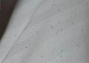 2岁小宝宝身上起小疙瘩,宝妈把床垫掀开后,看