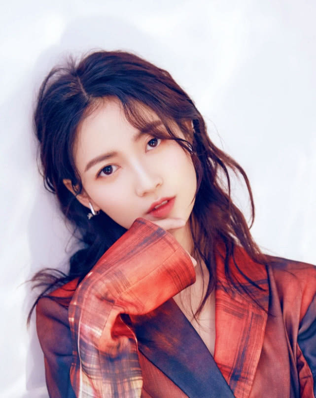 陈钰琪刚出演完赵敏,女娲后人就上线,而男主竟是101走红的他