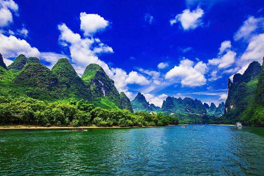 广西山青水秀的5a级景区名为桂林山水甲天下