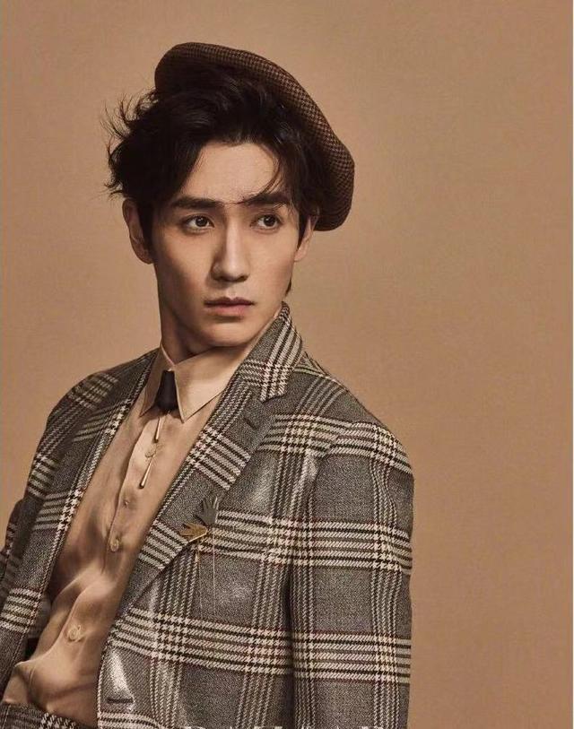 朱一龙白宇半夜充微博会员网友:这个热搜能笑