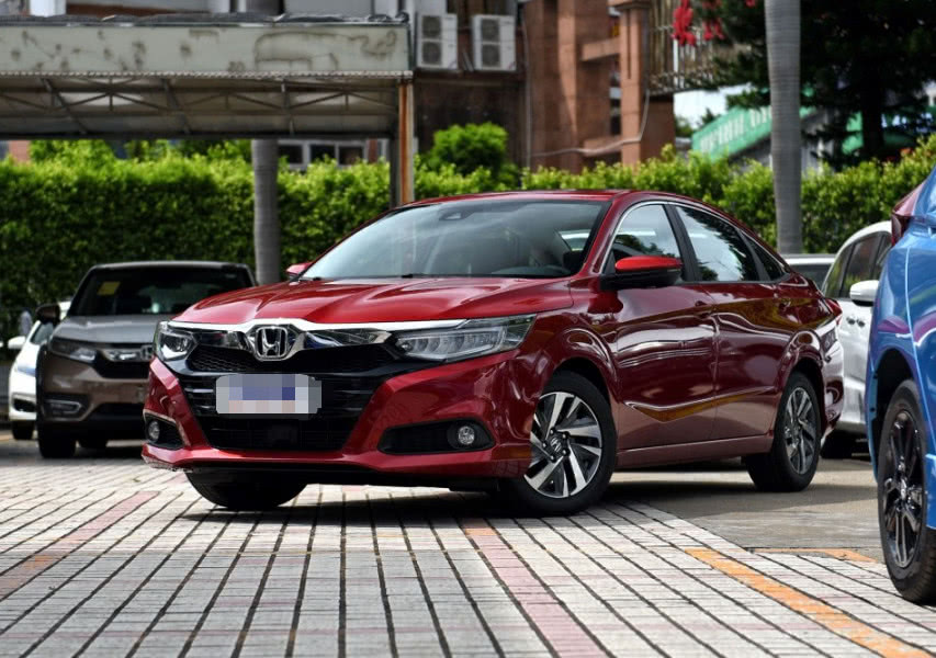 “10-15万紧凑型三厢车“最全资讯一网打尽，有我就够了