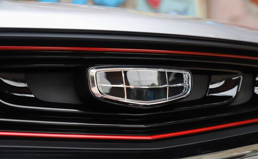 ���������׷������ֶ�������+Bose����ս����X6������ȥ���ȱ���