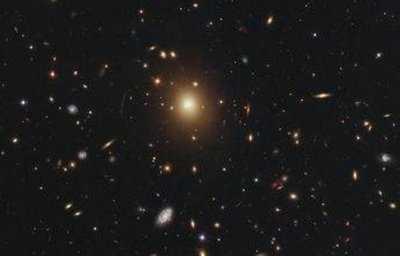 科学家在百亿光年外发现厚达35亿光年的宇宙墙，然而里面啥也没有