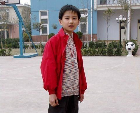 《快乐星球》丁凯乐结婚照曝光