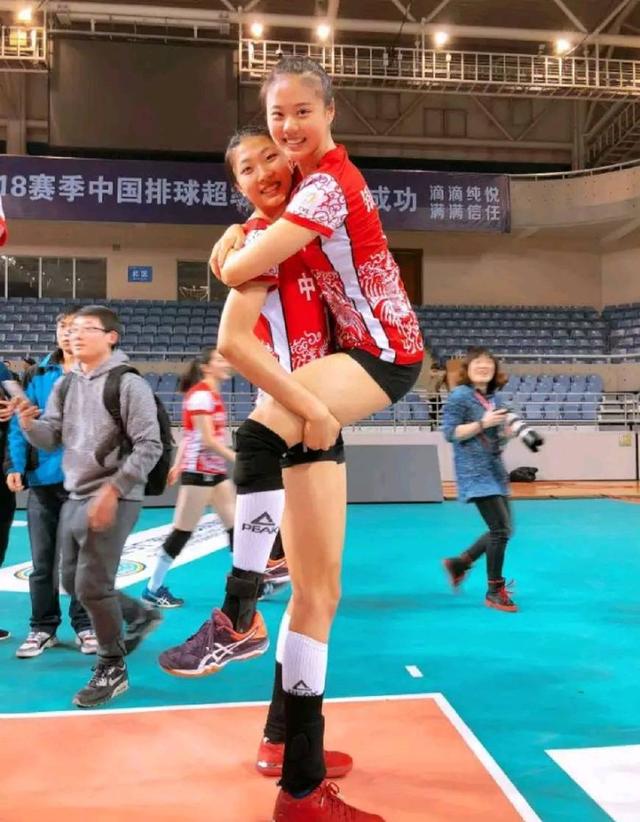 袁心玥三战拿到两场最有价值球员,无疑是八一女排的顶梁柱!