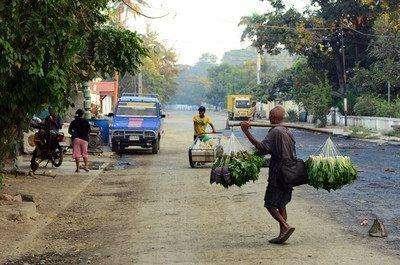 亚洲最穷国家 独立16年用中文钞票 被各国生拉