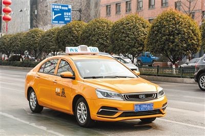 纯电动、氢燃料、甲醇燃料多措并举,谁才是