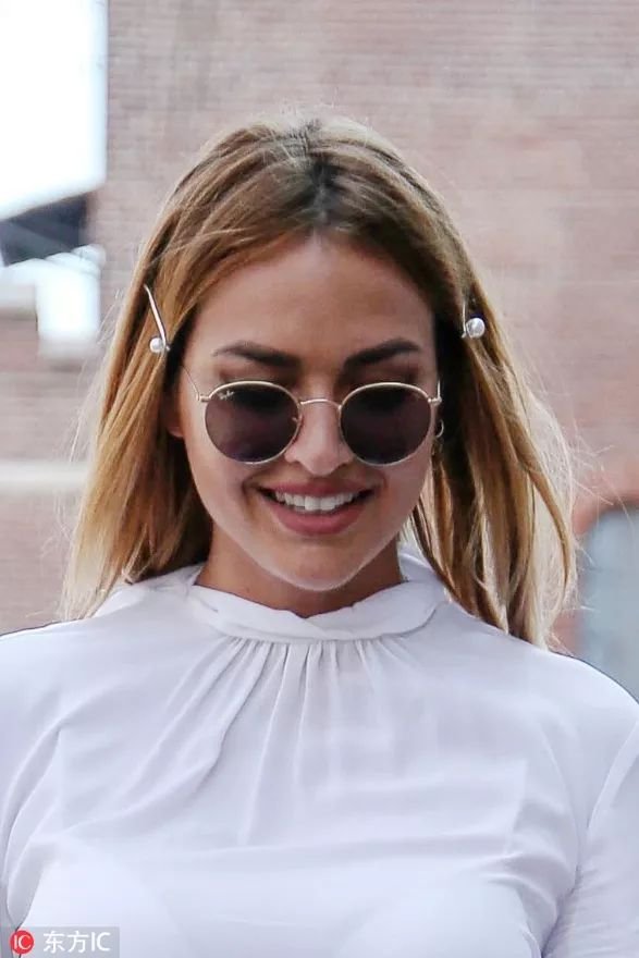 谁还不是小仙女?一个发夹让你轻松变时髦