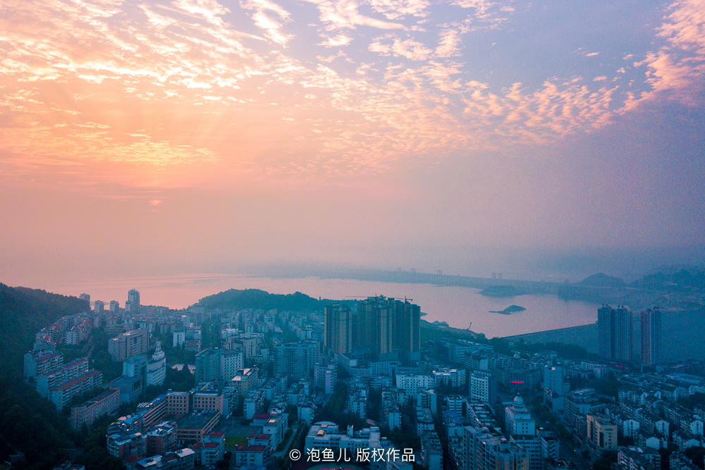 秭歸月亮花谷，一座隱藏在三峽大壩背后的絕美山村