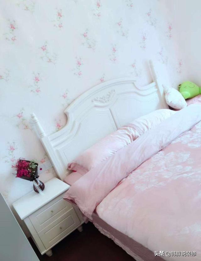 90平米恒大精装房,交完钥匙直接入住,简单贴墙