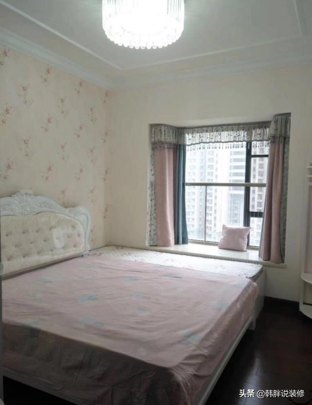 90平米恒大精装房,交完钥匙直接入住,简单贴墙