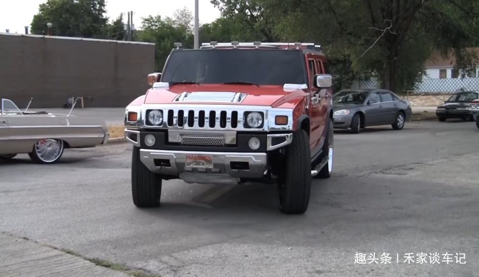 大街遇120万悍马，改装费要15万元，一脚油门不见几块钱！