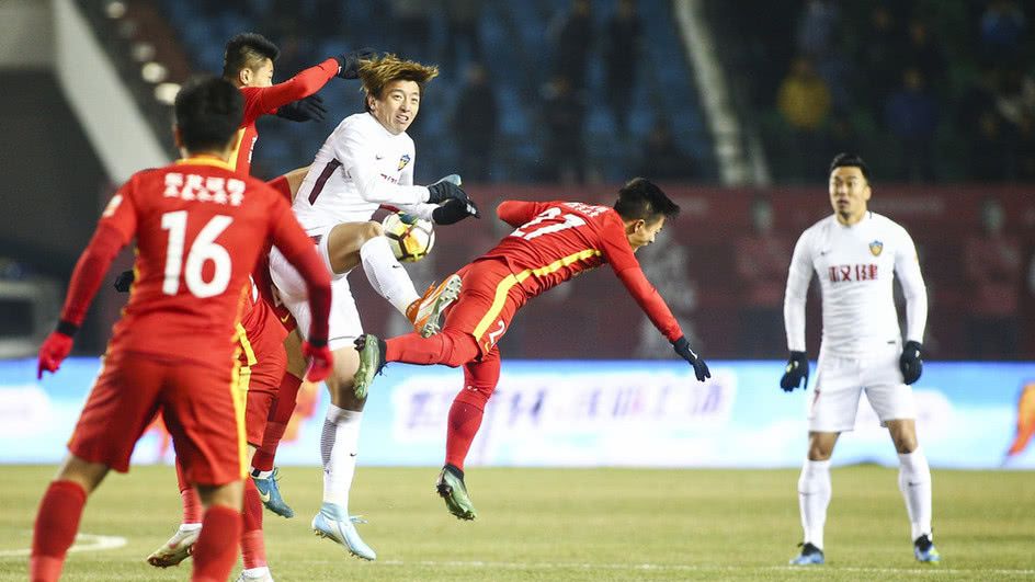 束昱辉谈天津权健失败的两点原因,下赛季不会