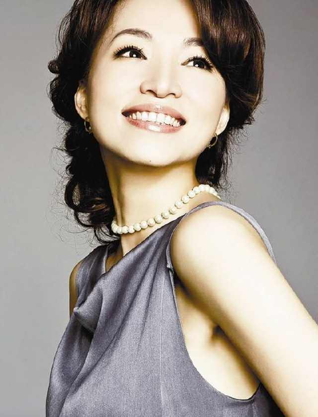 董卿告别春晚,背后的原因让人落泪…