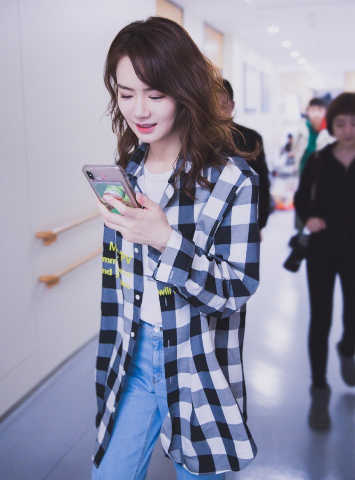 风衣英语怎么写_短款风衣怎么搭配图片(3)