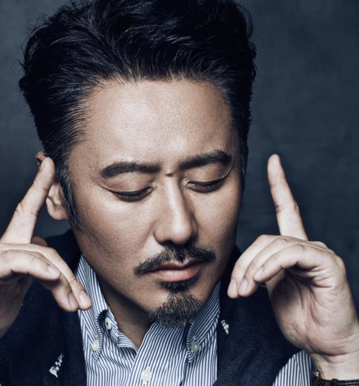 从陈昱霖和何震亚平时装扮,就能看得出来,为何