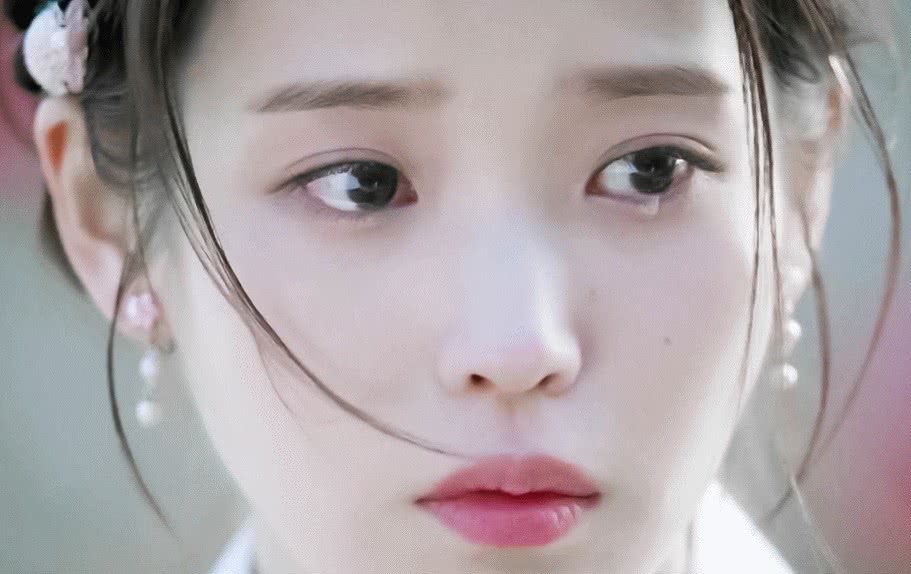 “仙女式哭泣”，刘亦菲一滴泪如繁星，中森明菜一流泪就“下雨”