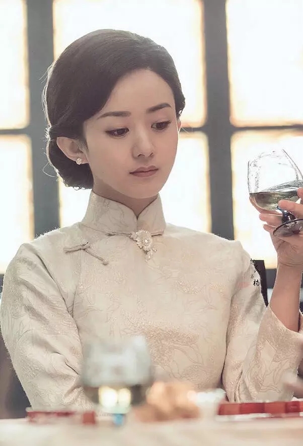 盘点女明星的旗袍造型,网友:刘亦菲,赵丽颖,宋轶的最美!