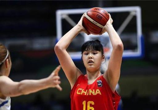 中国篮球再现王治郅式悲剧?李月汝坦言很想去WNBA