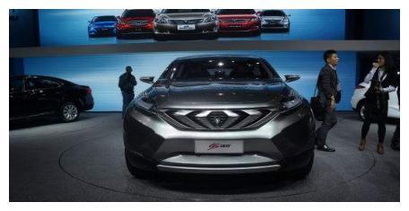 “概念林志玲，量产罗玉凤”