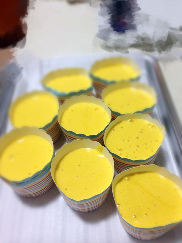 纸杯蛋糕自己在家动手原来这么简单,时间也短