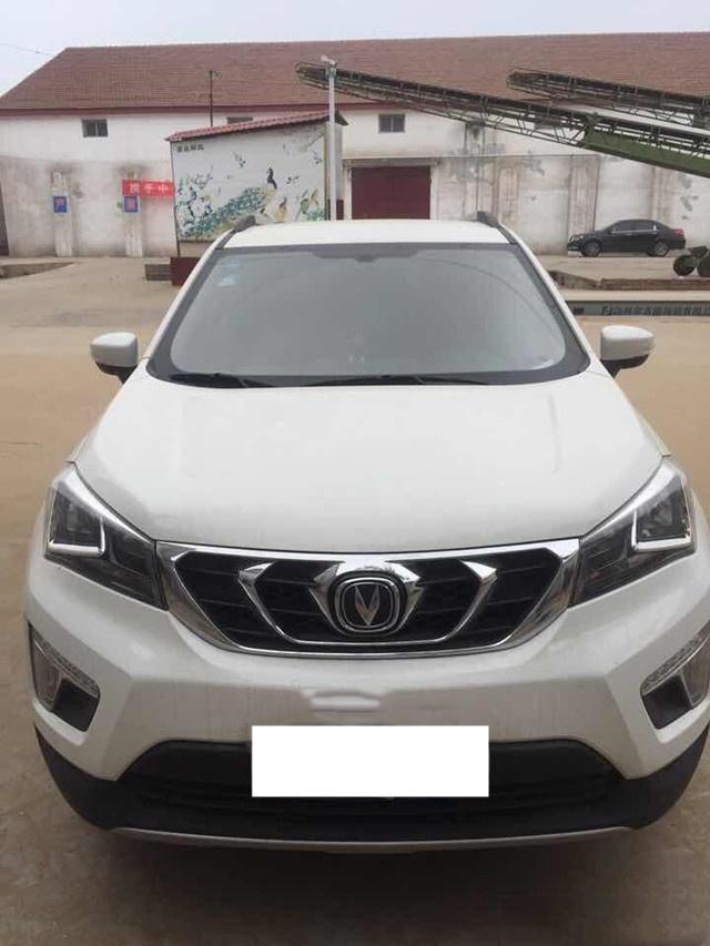 �����ĵ�SUV����೬2��5��һ����800�������6��