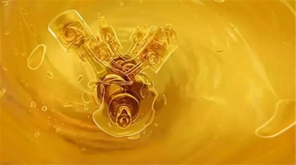 给发动机加白糖,给刹车油加酒精,这些维修师傅