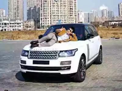 本以为快手一哥是二驴,看到身价上亿的他,网友