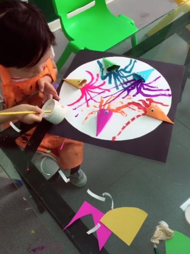 幼儿园小班创意绘画,艺术领域活动美术课:小章