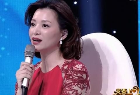 连续32年登上春晚的冯巩，为何今年缺席