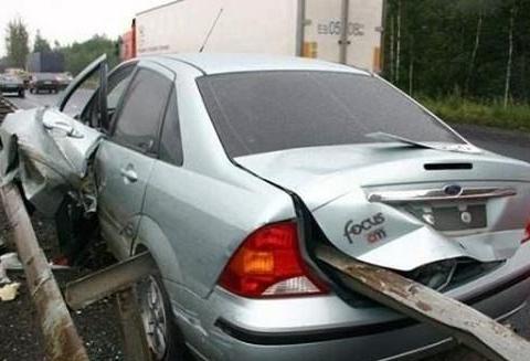 为什么老司机不买车损险呢？内行人说出实话：吃次亏你就知道了