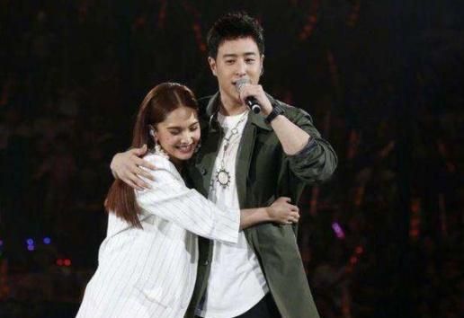 杨丞琳助阵潘玮柏演唱会,因迟到被翻白眼