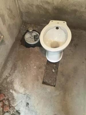 将农村的旱厕改造成可冲水厕所