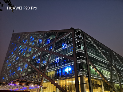 夜景实拍巅峰对决,OPPO R17 Pro与华为 P20