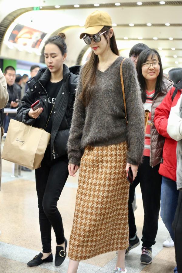 唐嫣甜蜜蜜现身,爱情的酸臭味,真是让人猝不及防