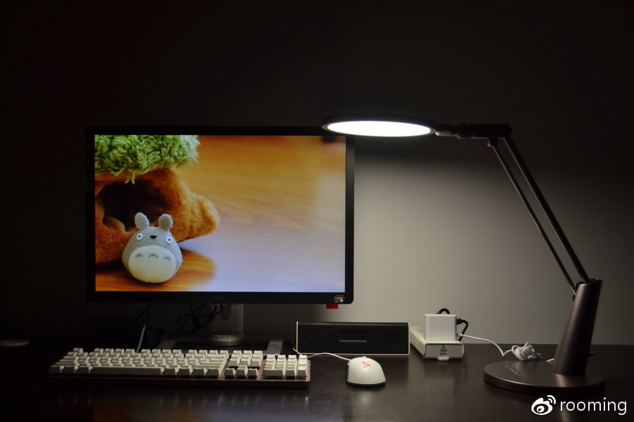 AA级自然光!国内首款SunLike技术智能护眼台