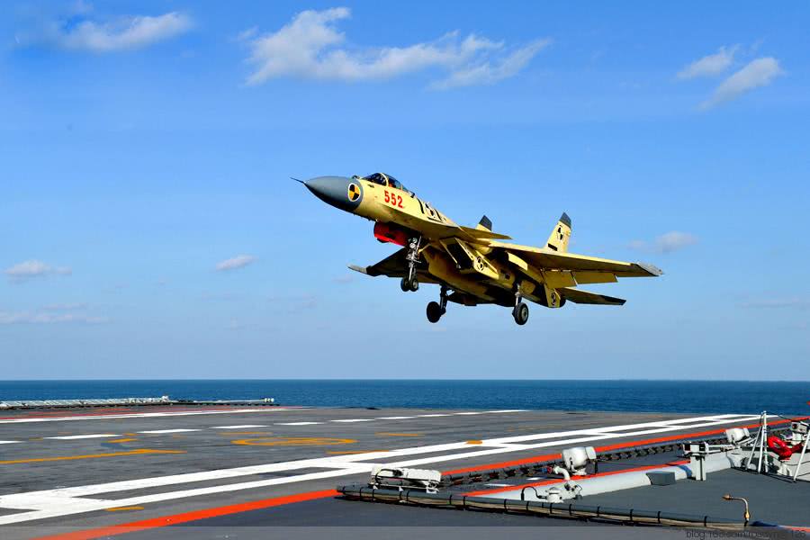 为何辽宁舰舰载机数量,比不上中途岛号航母?和