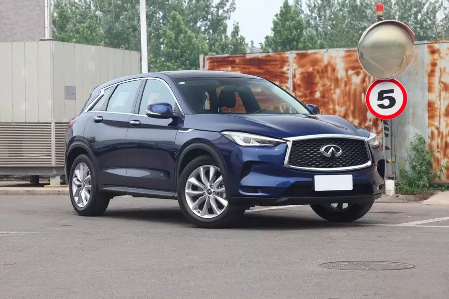 汉兰达的价格买豪华中型SUV，英菲尼迪QX50低配解析