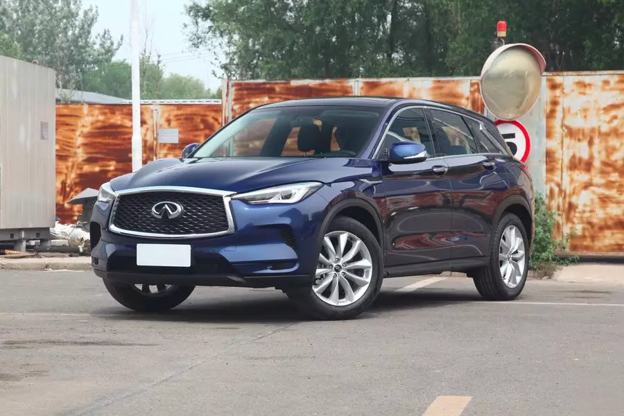 汉兰达的价格买豪华中型SUV，英菲尼迪QX50低配解析