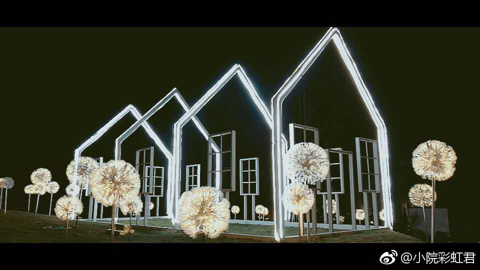 大理的日出日落，晴天陰天，花開花謝，白天夜晚