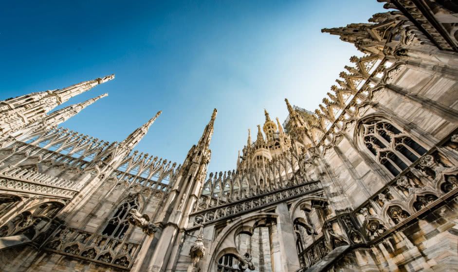 意大利人评价中国游客:中国人一身名牌,却抠门