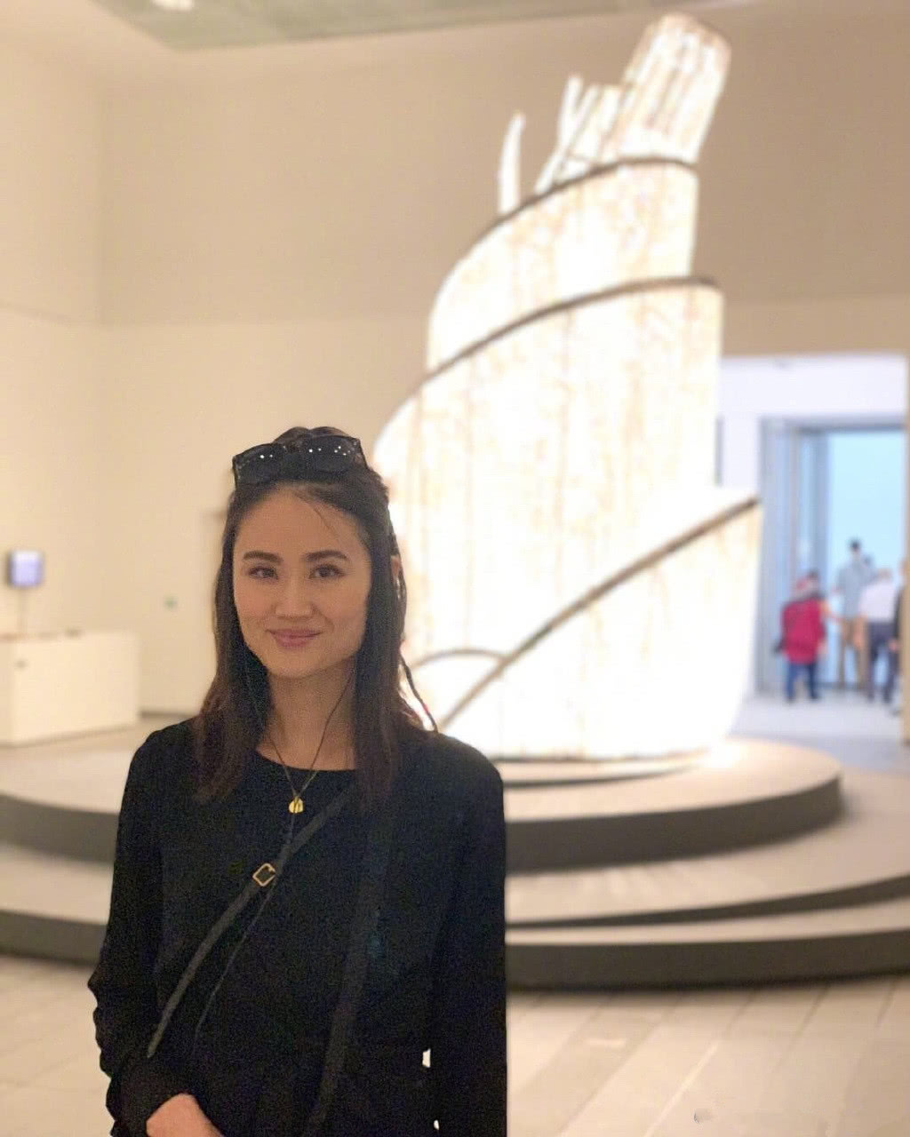 李小鹏妻子李安琪微博互动引争议,网友吐槽硬