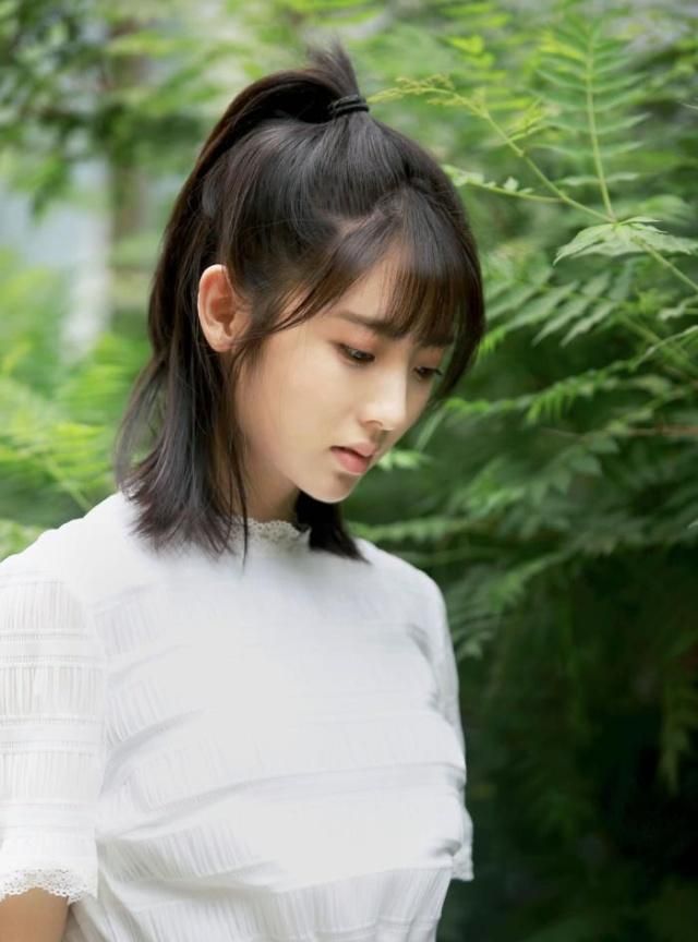吴倩和邢菲,沈月,你觉得谁演的校园剧最好?为什么?