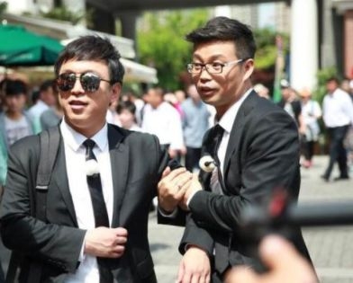 “婚内出轨”的王迅“三外有三”？上位90后小老婆开撕了！